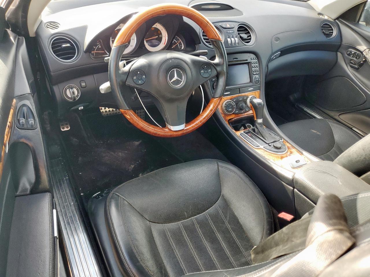 2011 MERCEDES-BENZ SL-Class