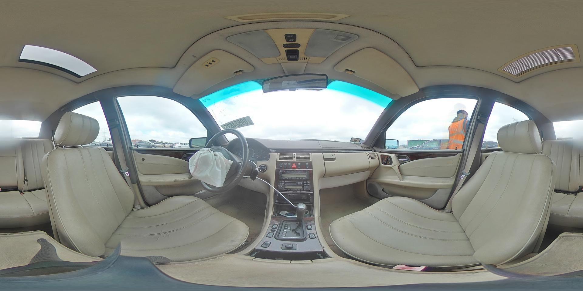 1997 MERCEDES-BENZ E-Class