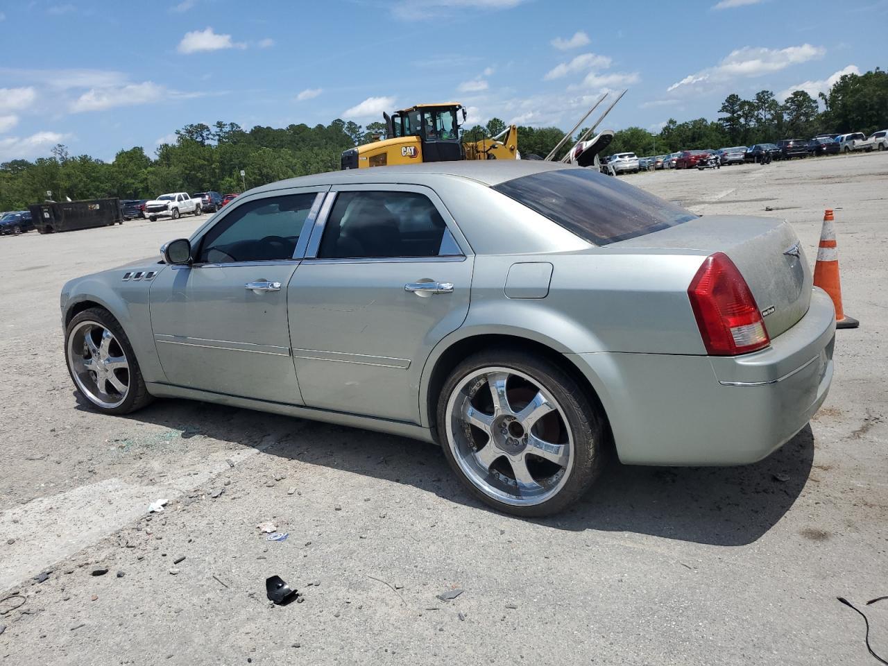 2005 CHRYSLER 300