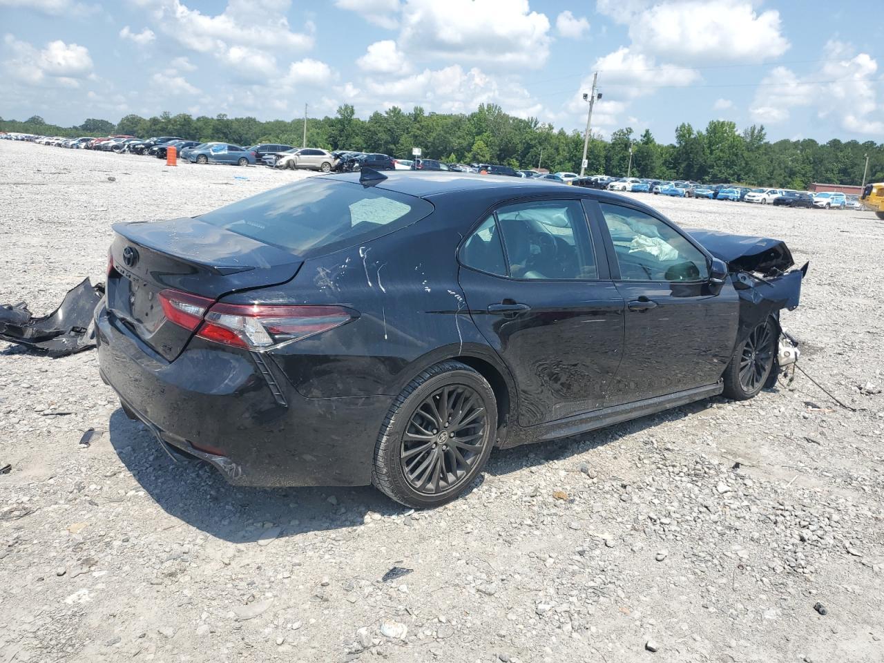 2022 TOYOTA CAMRY