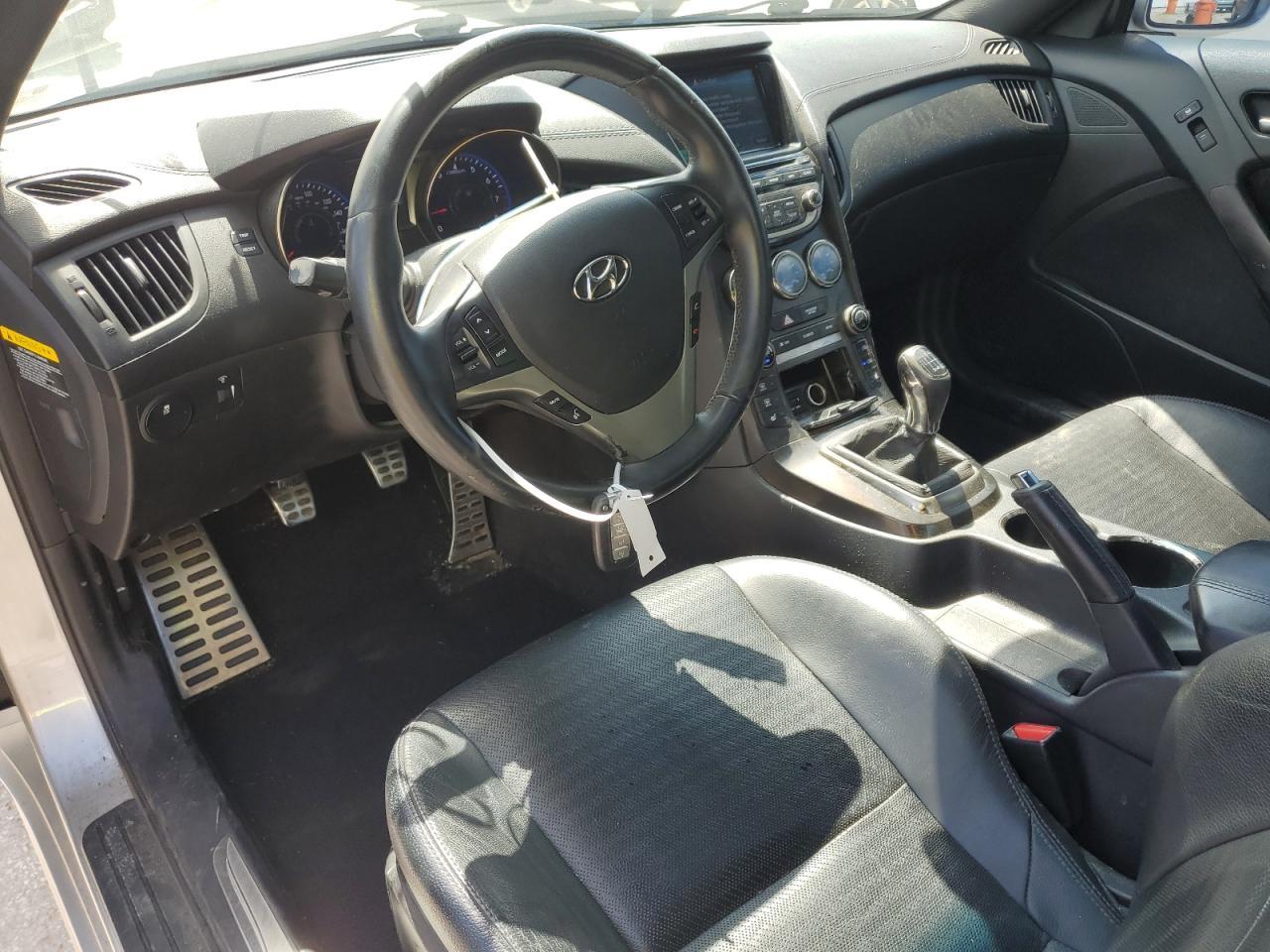 2013 HYUNDAI GENESIS