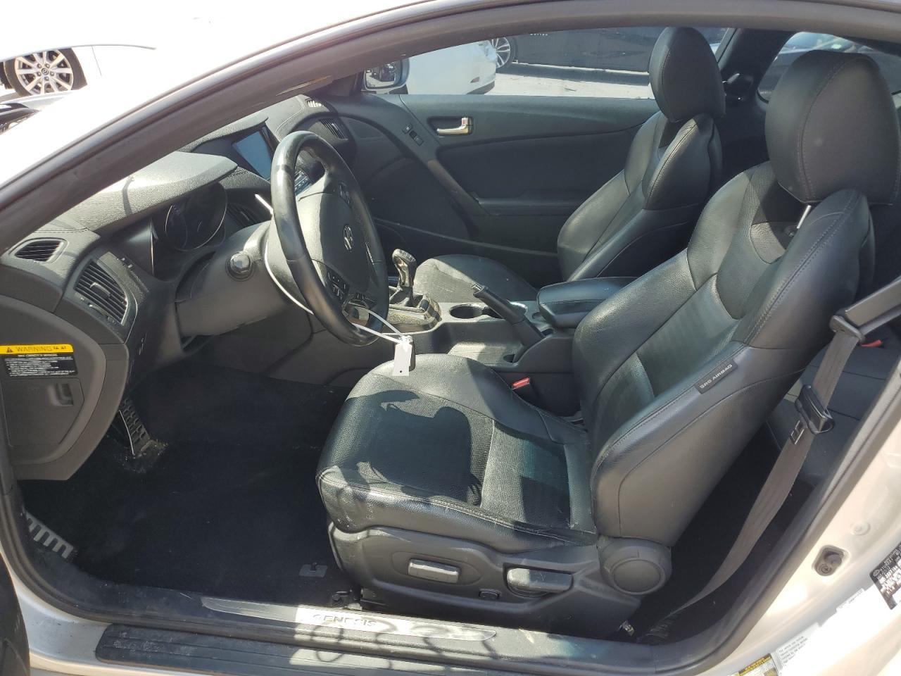 2013 HYUNDAI GENESIS
