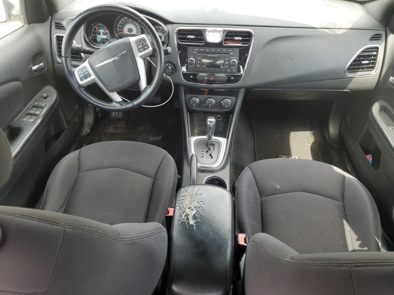 2013 CHRYSLER 200