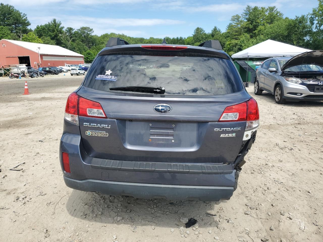 2014 SUBARU Outback