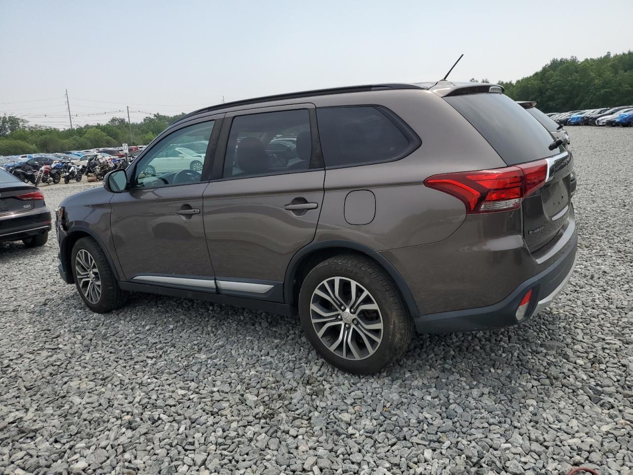 2016 MITSUBISHI outlander