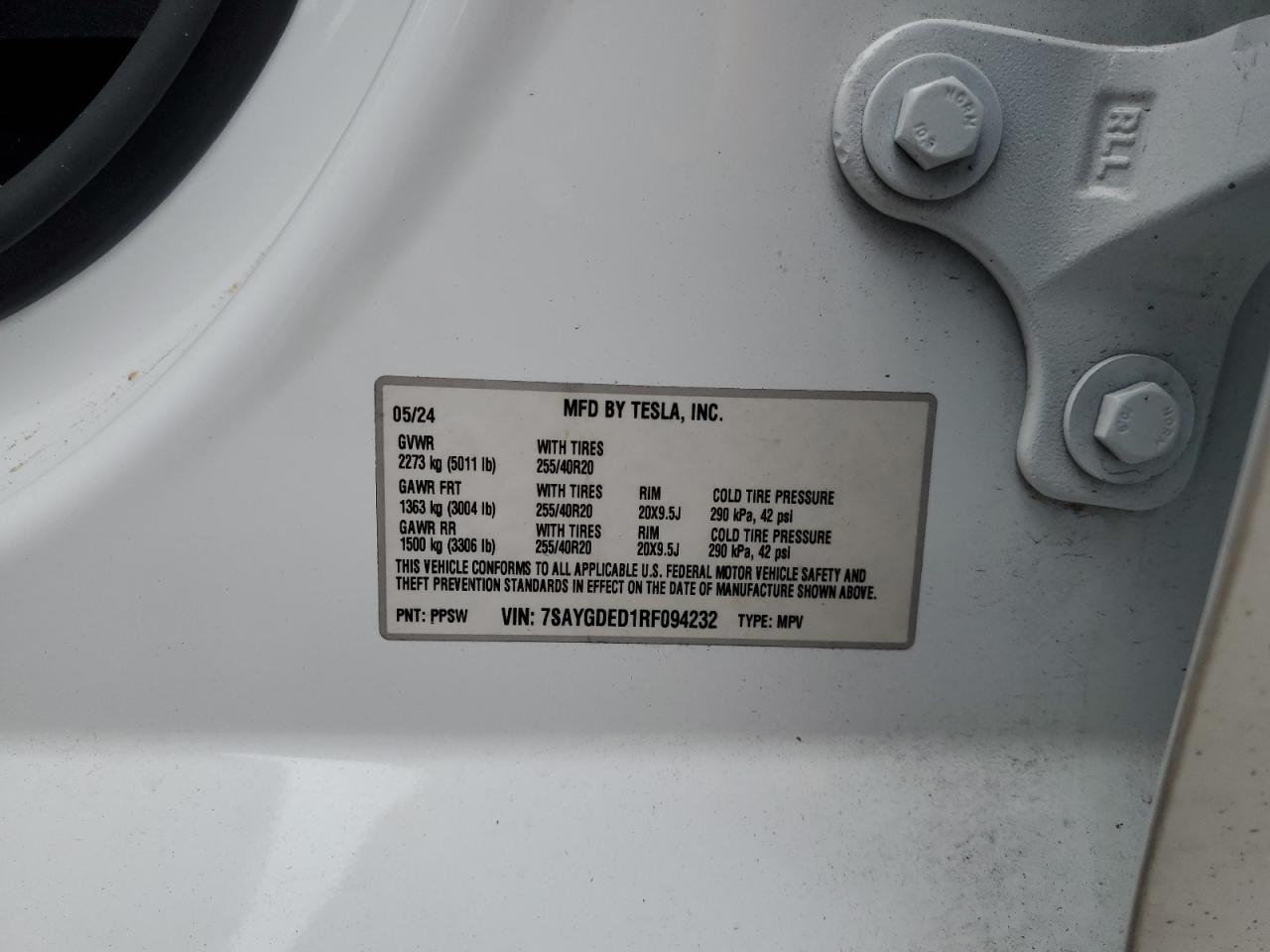 2024 TESLA MODEL Y