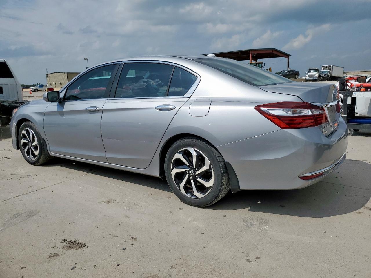 2016 HONDA ACCORD