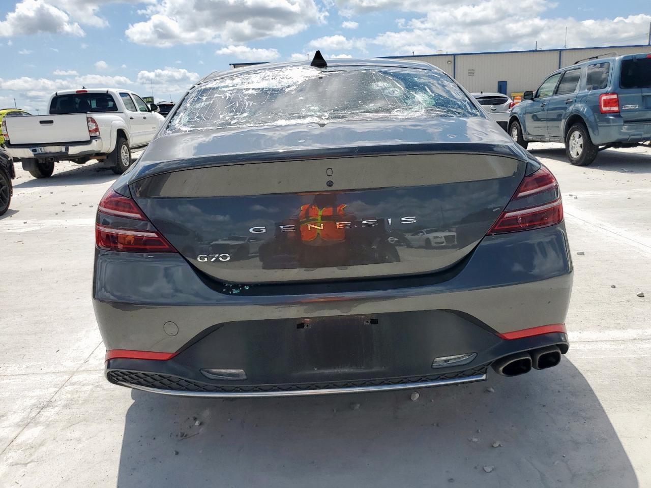 2023 GENESIS G70