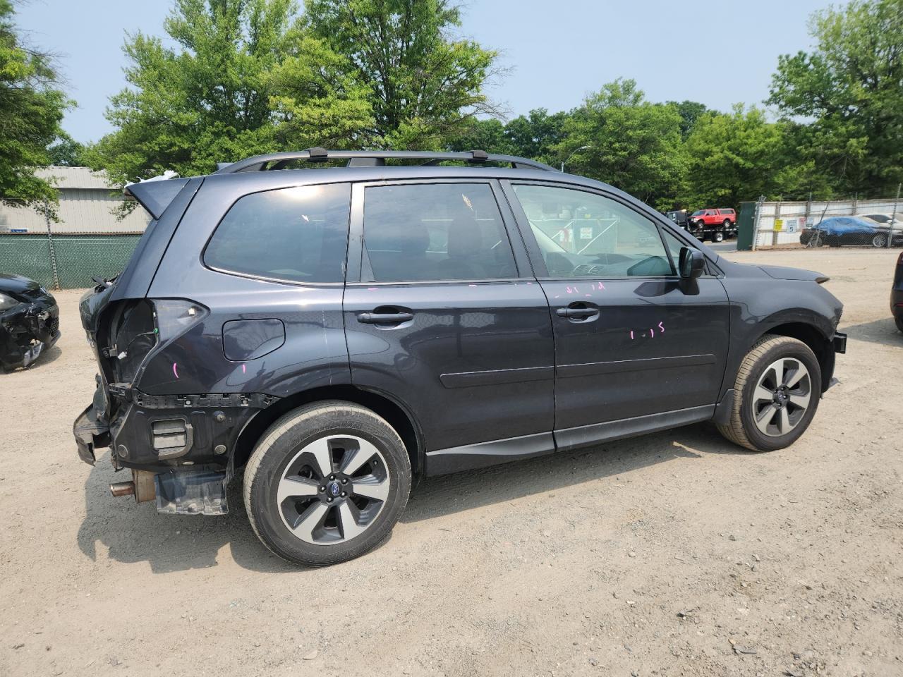 2017 SUBARU FORESTER
