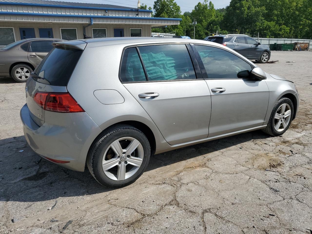 2017 VOLKSWAGEN GOLF