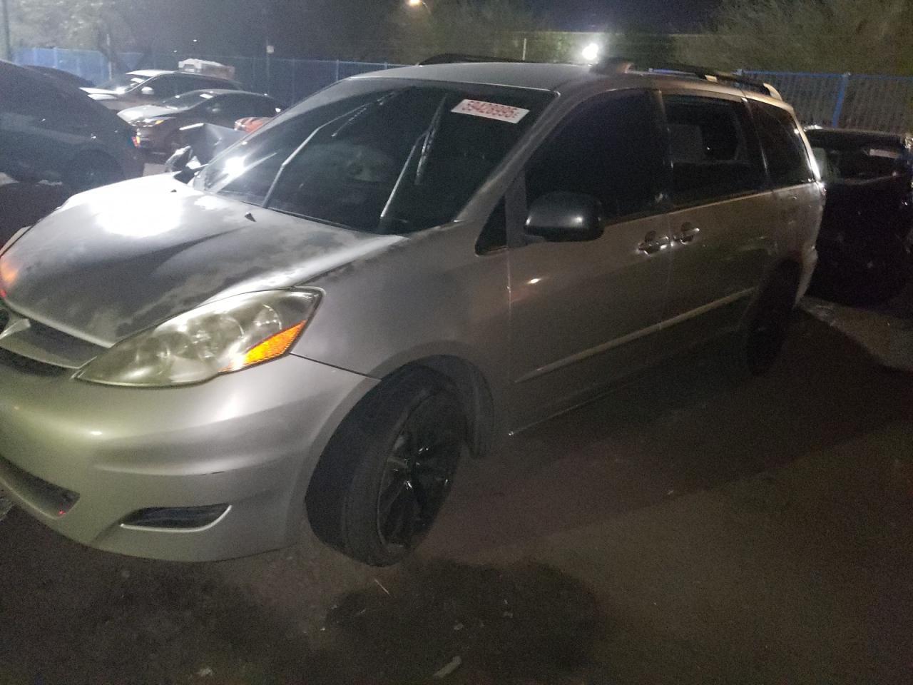 2006 TOYOTA SIENNA