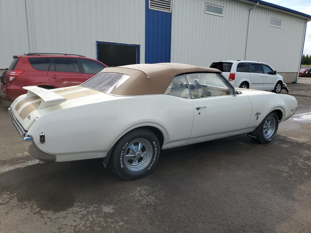 1969 OLDSMOBILE Cutlass