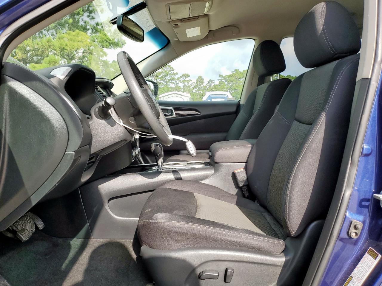 2017 NISSAN PATHFINDER
