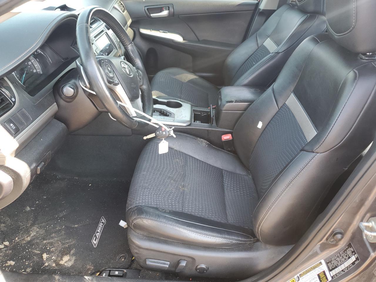 2014 TOYOTA CAMRY