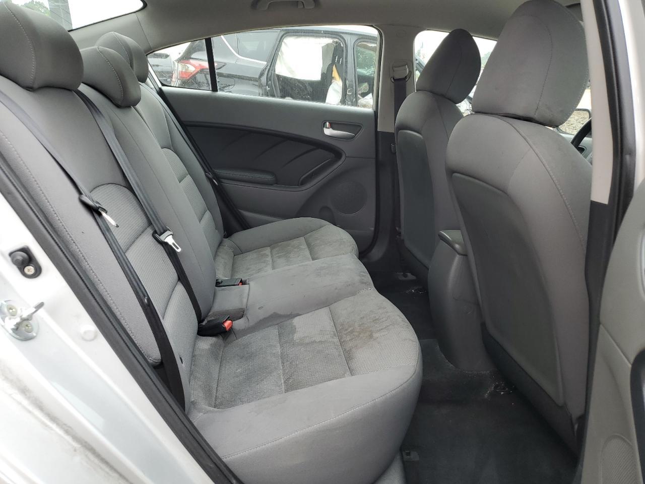 2017 KIA FORTE