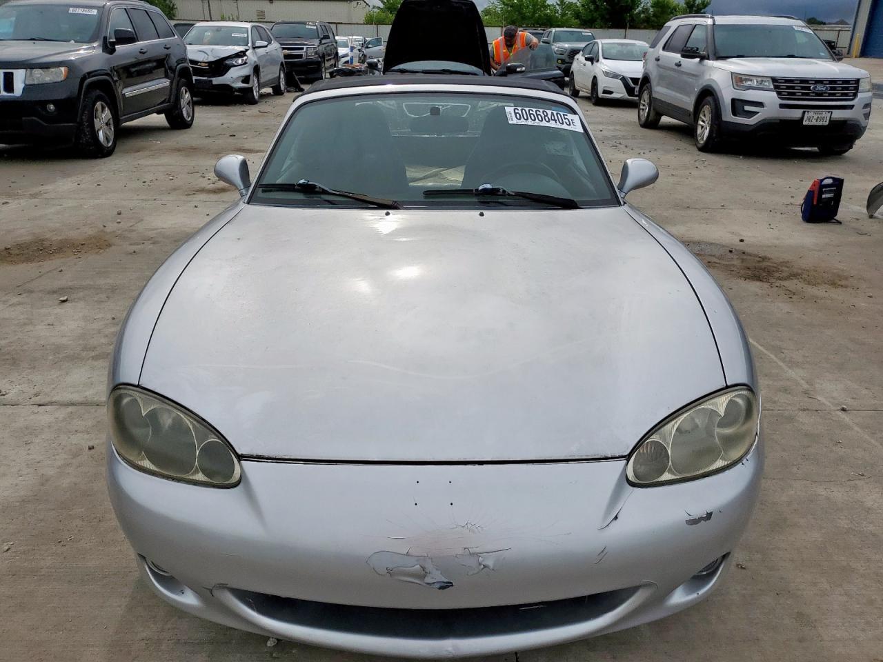 2001 MAZDA MX-5 Miata