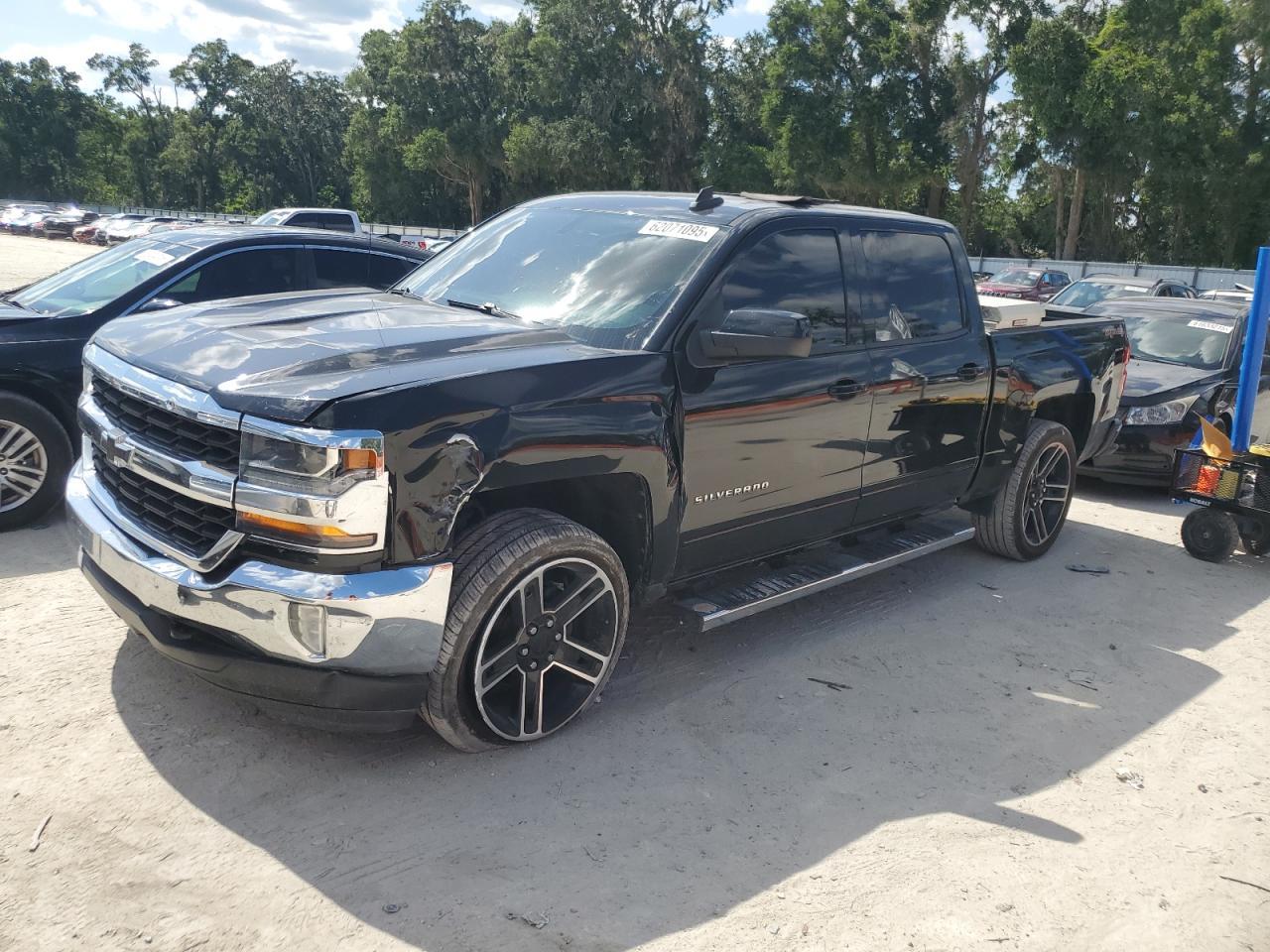 2017 CHEVROLET Silverado