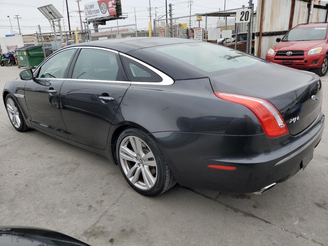 2011 JAGUAR Xj-Series