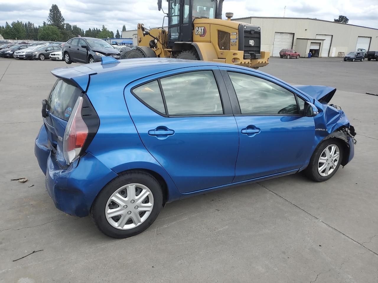 2015 TOYOTA Prius c