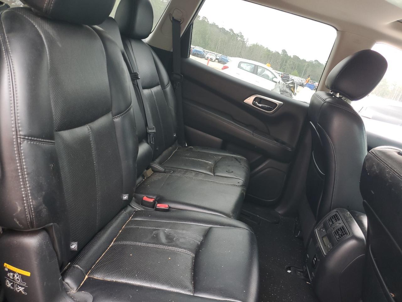 2016 NISSAN PATHFINDER