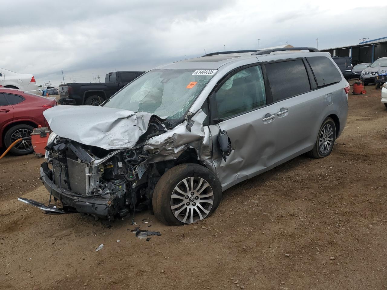 2019 TOYOTA SIENNA