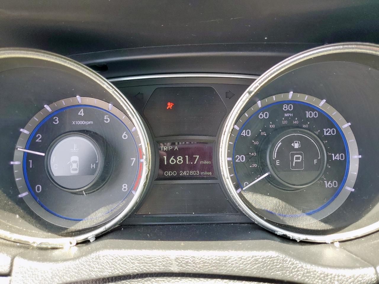 2011 HYUNDAI SONATA
