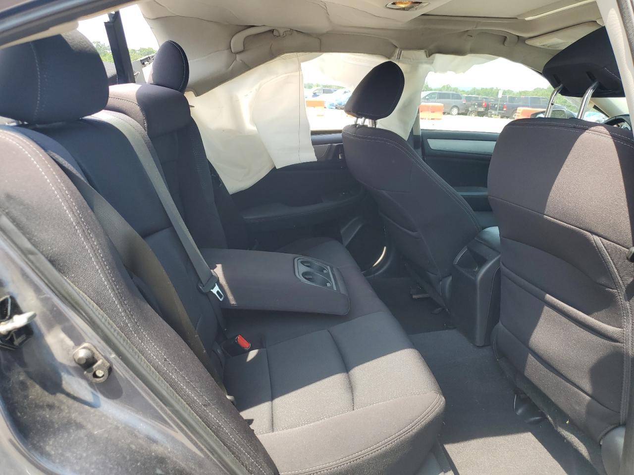 2016 SUBARU Legacy