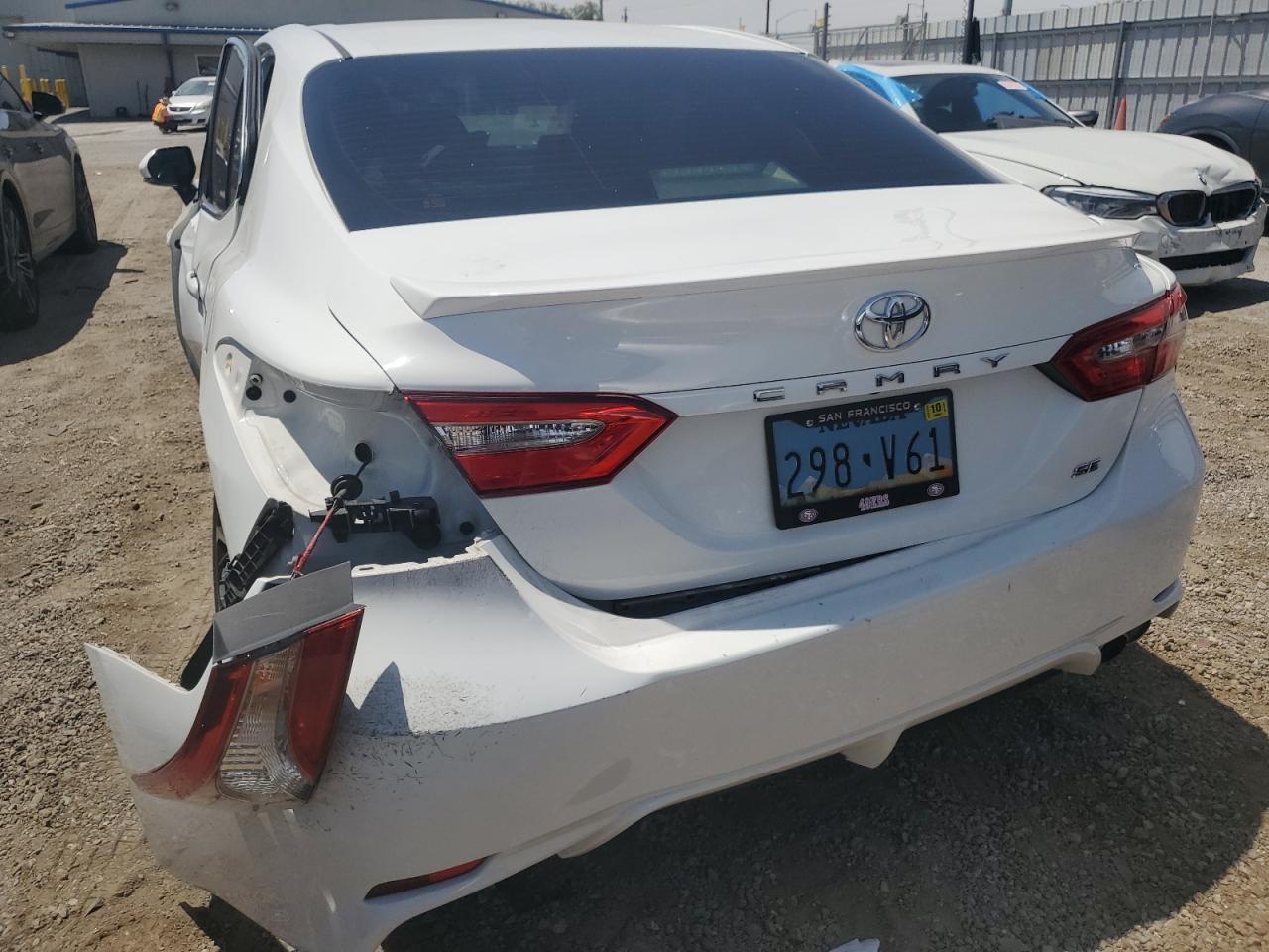 2018 TOYOTA CAMRY