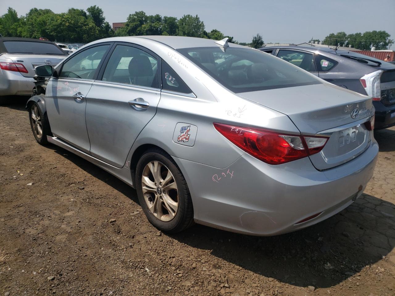 2011 HYUNDAI SONATA