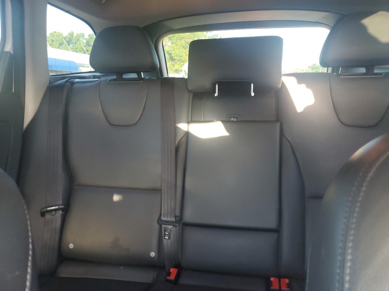 2015 VOLVO XC60