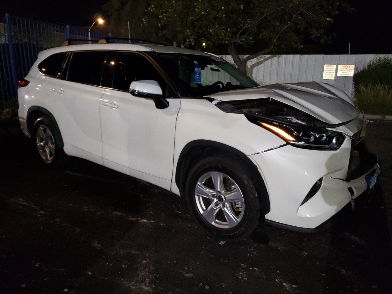 2021 TOYOTA HIGHLANDER