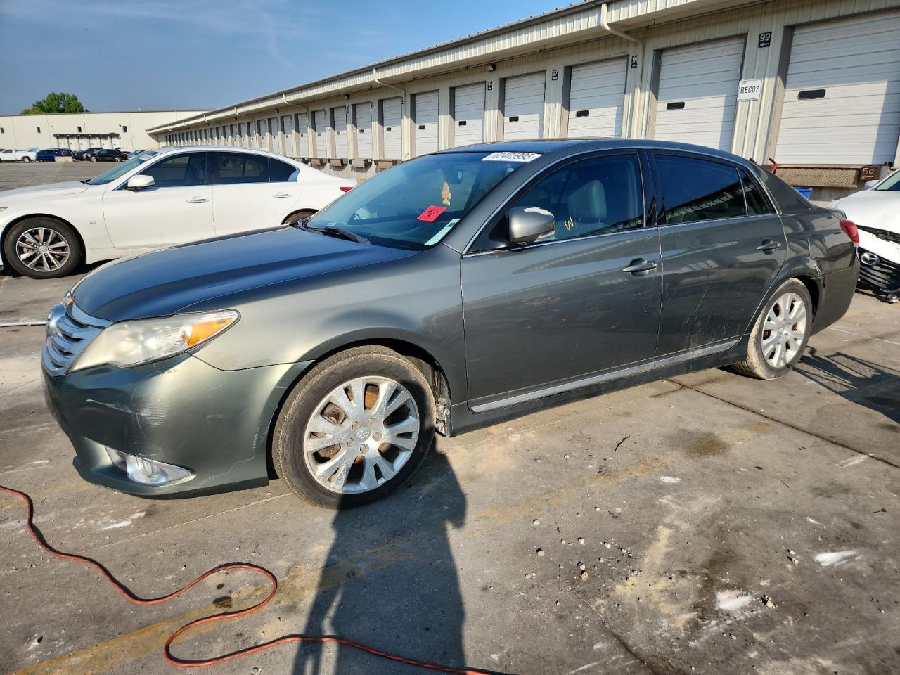 2012 TOYOTA Avalon