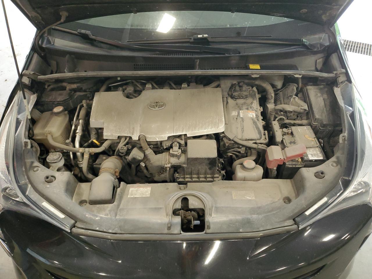 2016 TOYOTA PRIUS