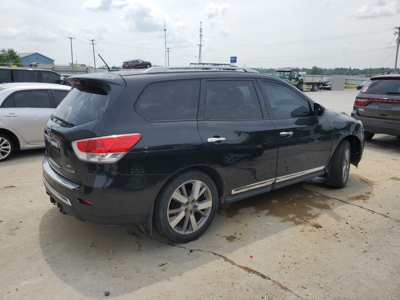 2016 NISSAN PATHFINDER