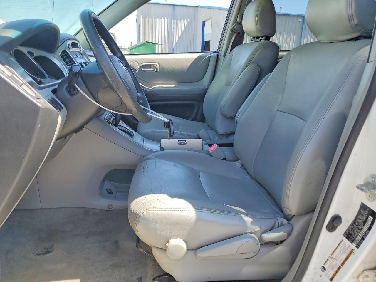 2005 TOYOTA HIGHLANDER