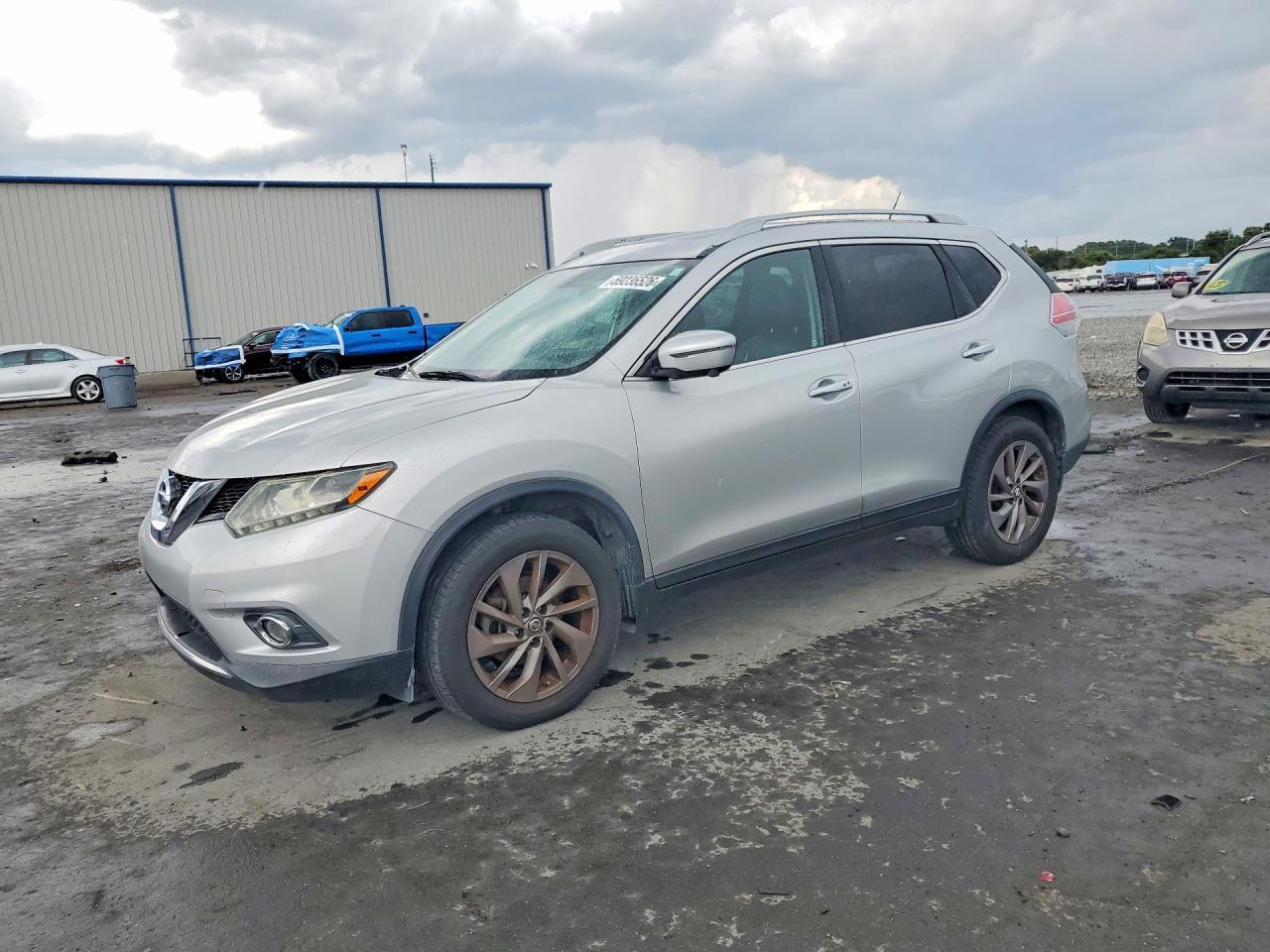 2016 NISSAN ROGUE