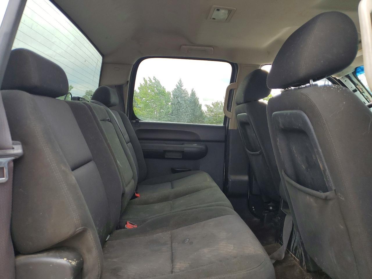 2011 CHEVROLET Silverado 3500