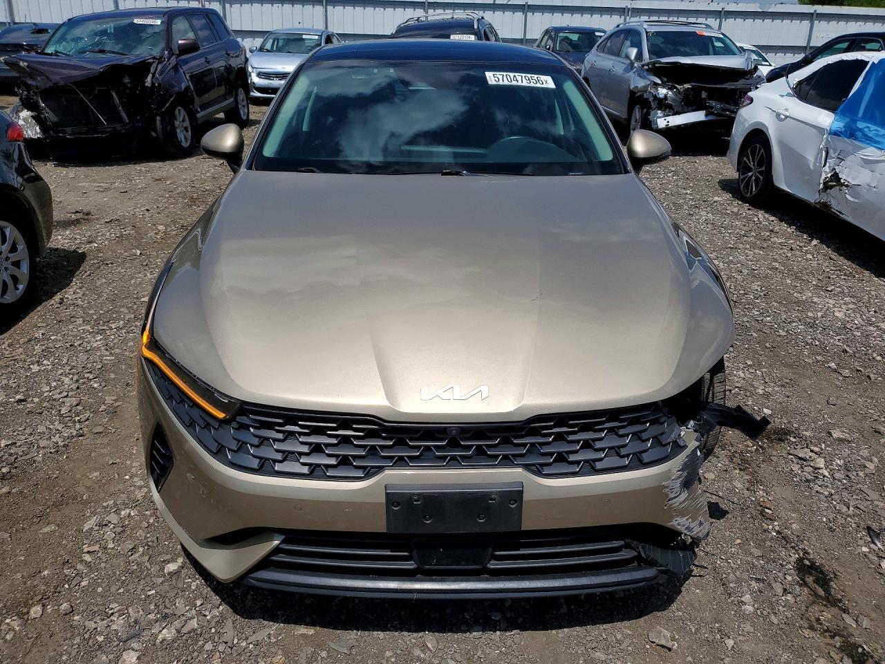 2022 KIA K5