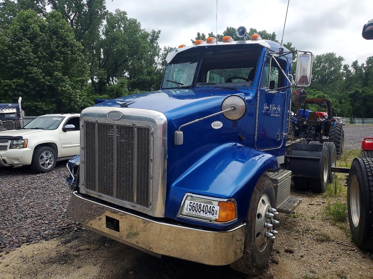 1996 PETERBILT 385