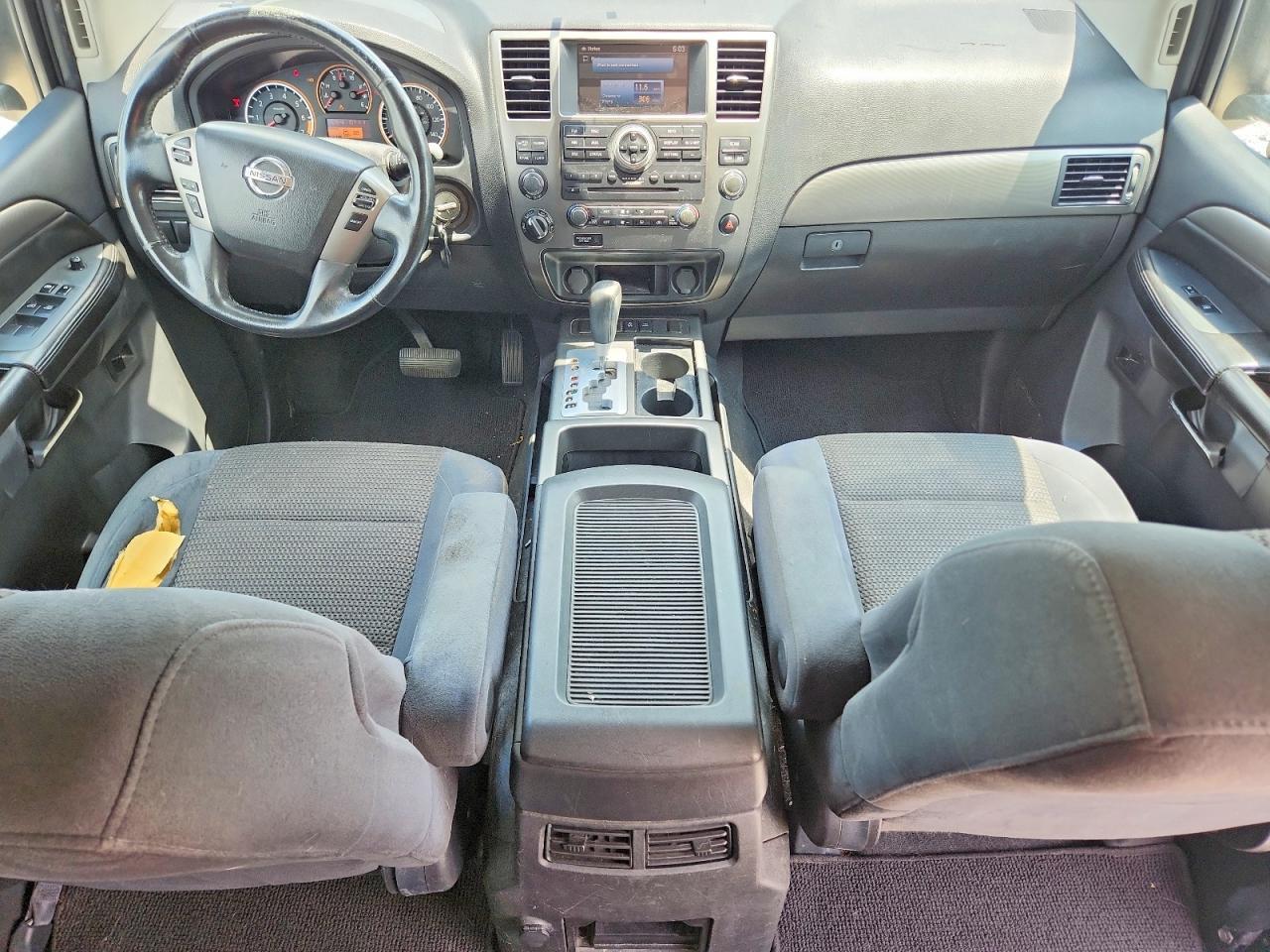 2013 NISSAN Armada