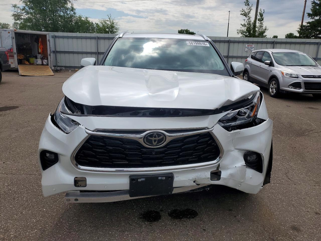 2024 TOYOTA HIGHLANDER