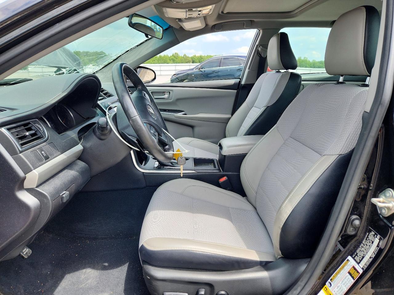 2017 TOYOTA CAMRY