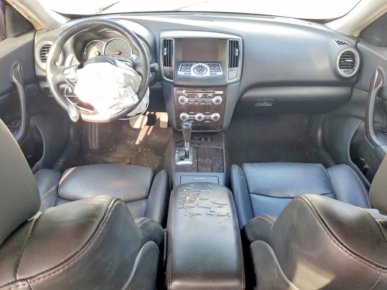 2014 NISSAN Maxima