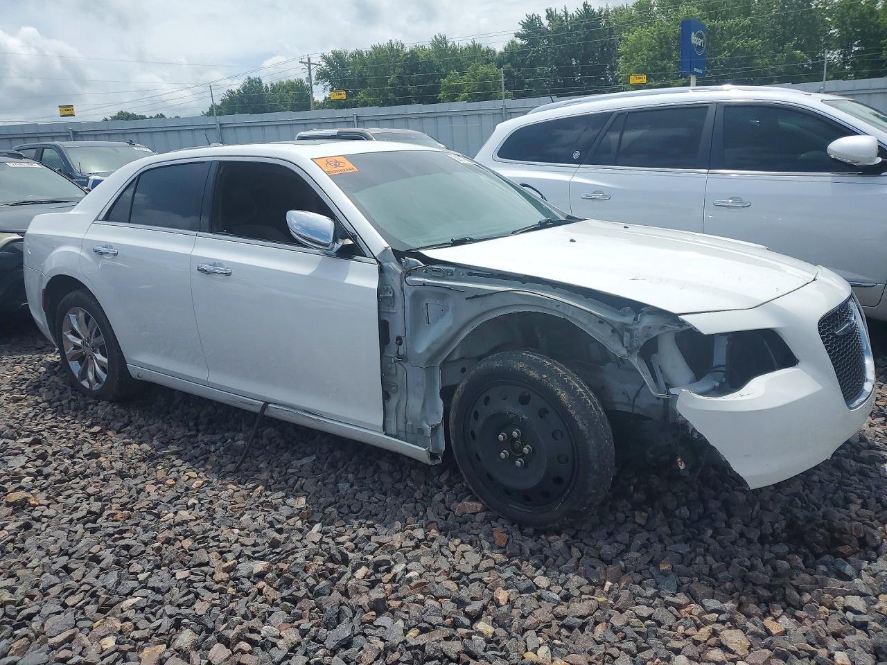 2017 CHRYSLER 300