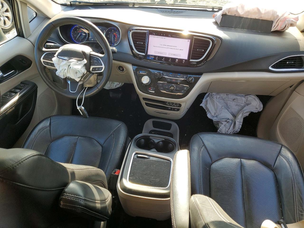 2022 CHRYSLER Pacifica