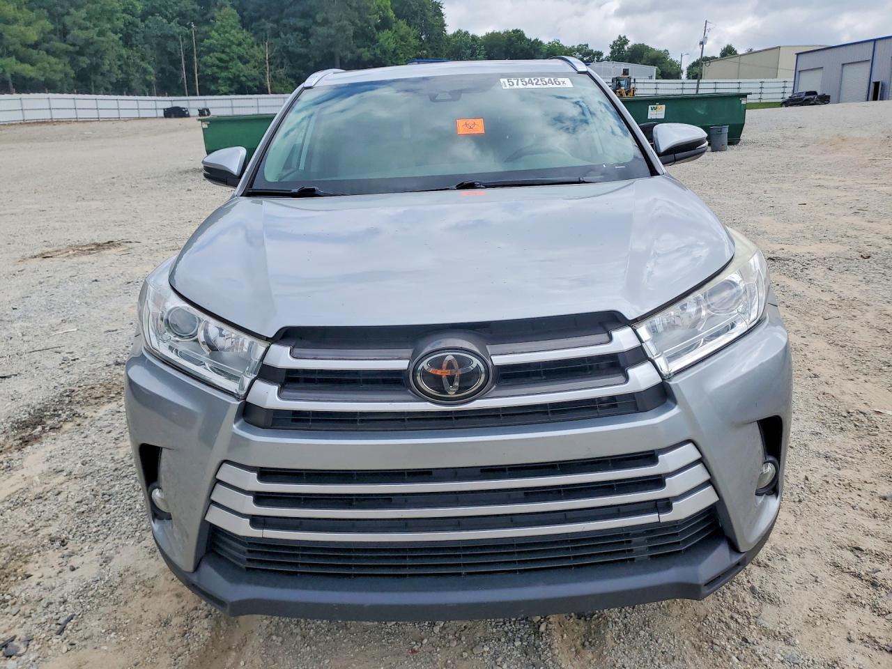2018 TOYOTA HIGHLANDER
