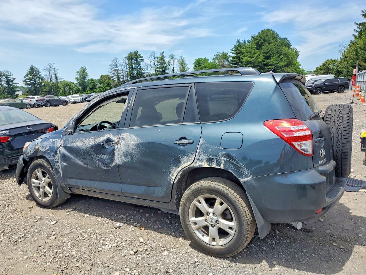 2011 TOYOTA RAV4