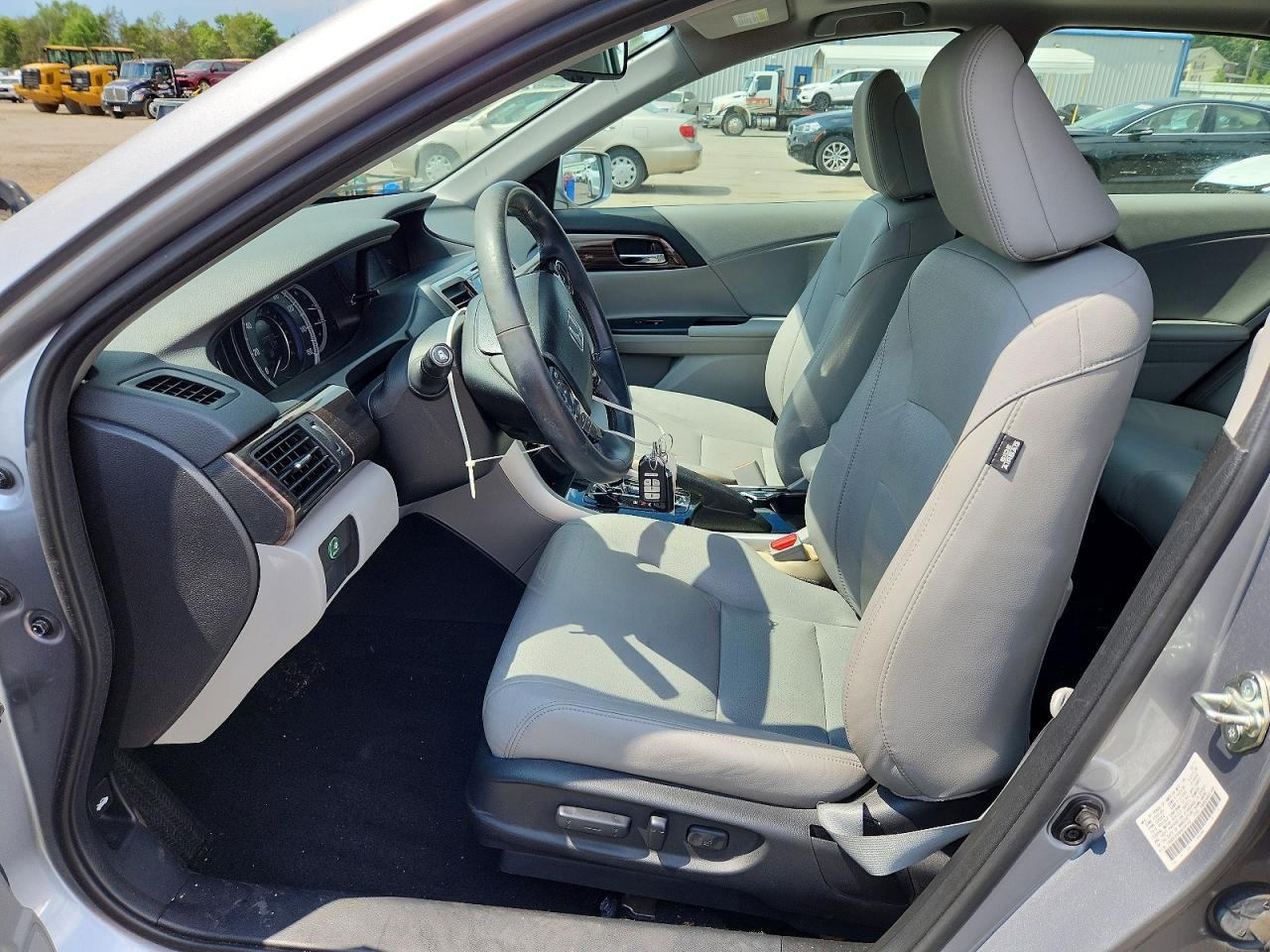 2017 HONDA ACCORD