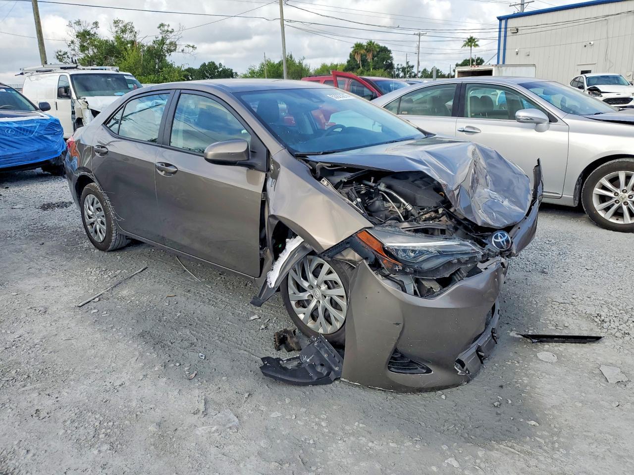 2018 TOYOTA COROLLA