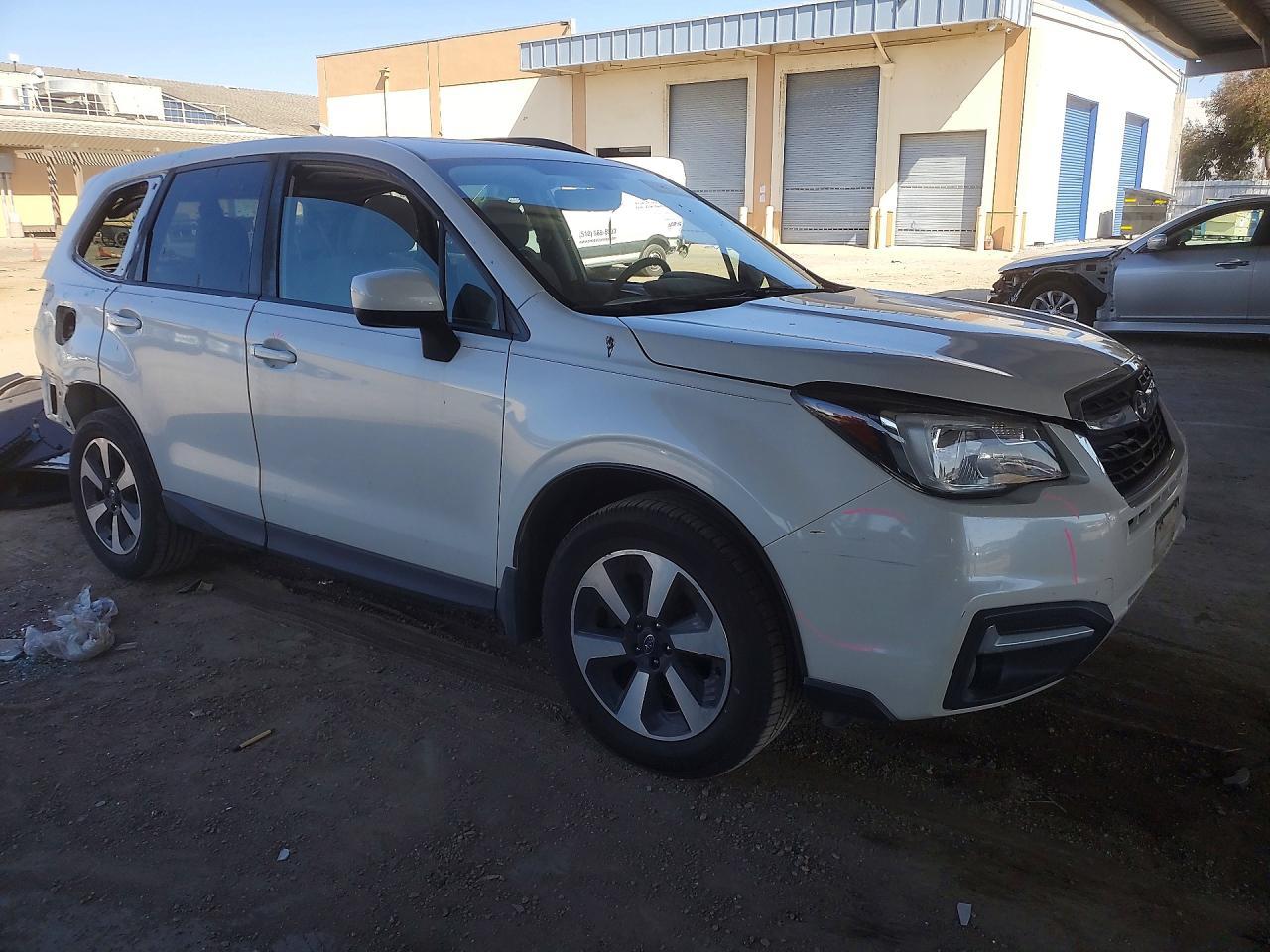 2018 SUBARU FORESTER